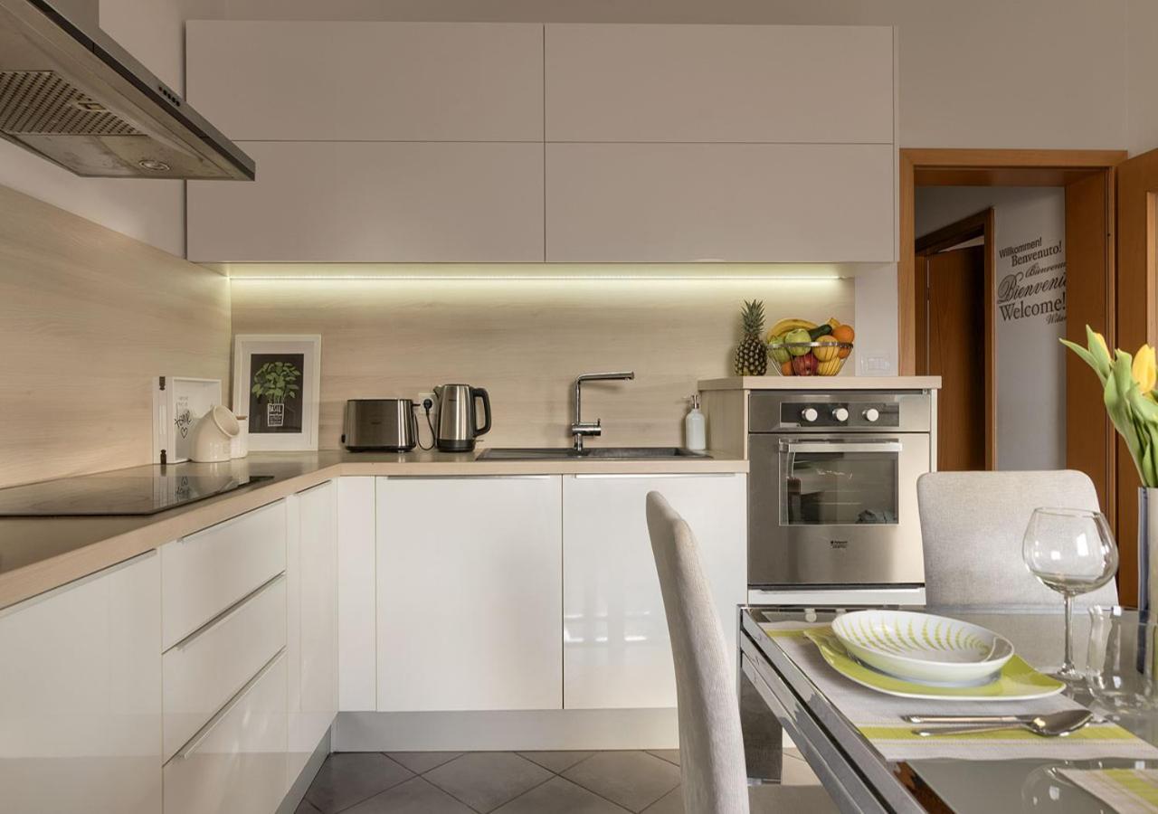 Apartment Leki - Newly Renovated, Modern City Spot Pula Exterior foto