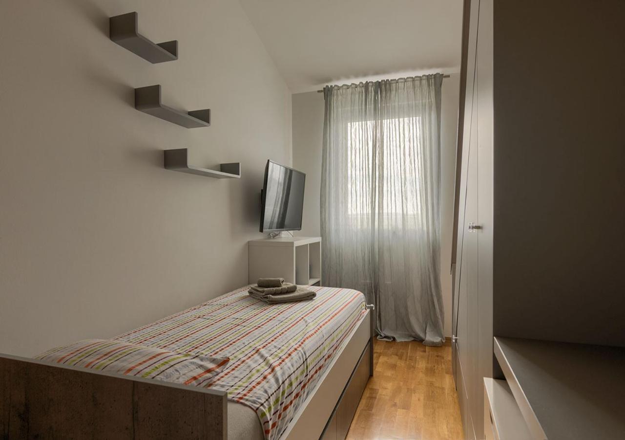 Apartment Leki - Newly Renovated, Modern City Spot Pula Exterior foto